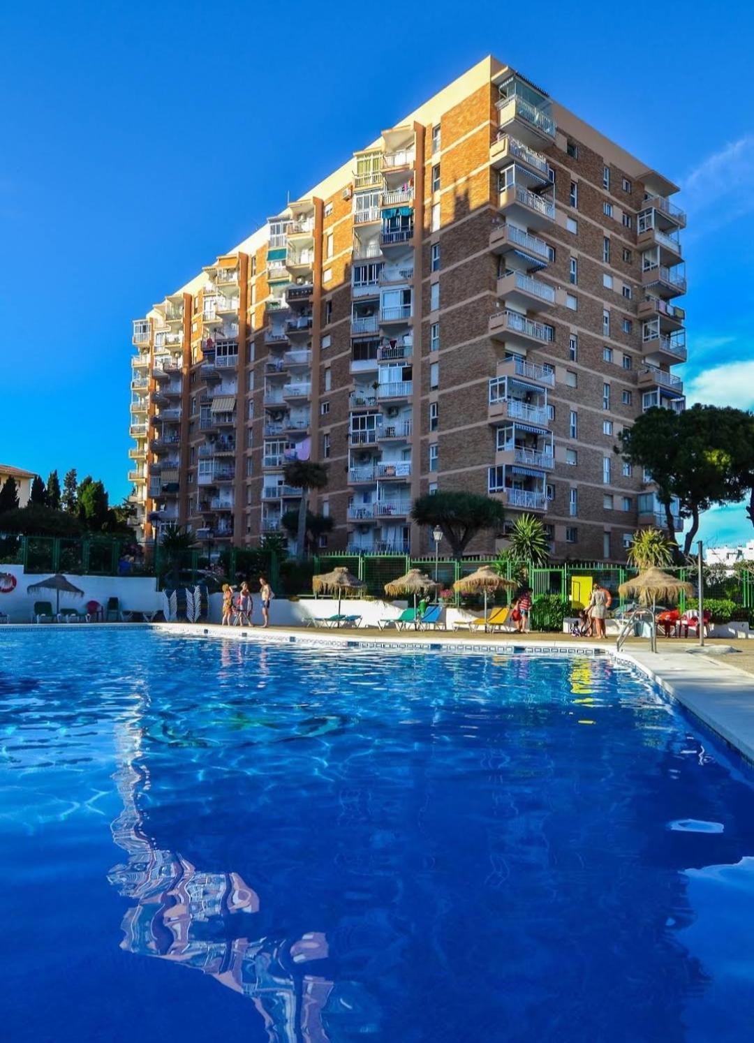 Acuario Apartments Benalmadena 1 Bedroom, 2 Bathrooms Exteriör bild
